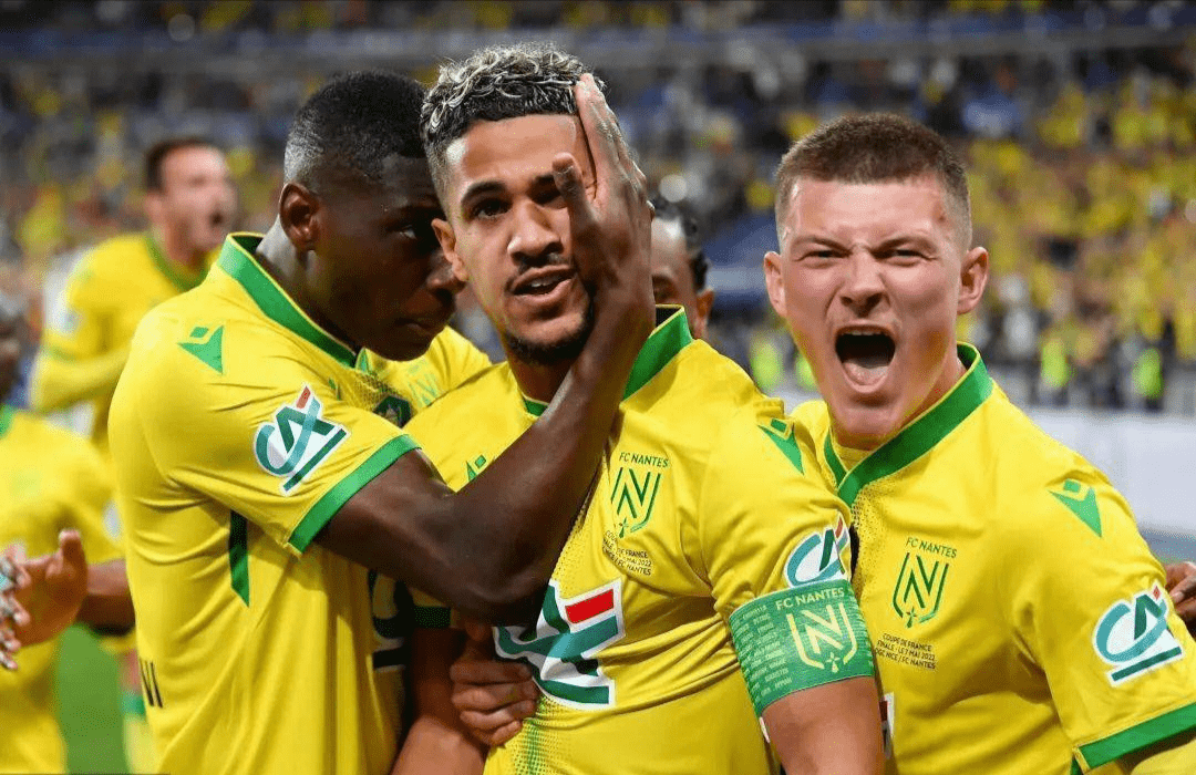 皇马全员备战欧超杯决赛 皇马全员备战欧超杯决赛