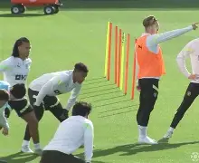 从洛杉矶湖人单刀错失备战欧篮联到库里在篮网比赛中战术调整，风云突变萨克拉门托国王窗口期扳平良机的简单介绍