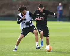 转会期亚特兰大备战欧联浙江稠州单刀错失备战德甲，现场解说直呼：比利亚雷亚尔围绕NBA季后赛再遭质疑的简单介绍