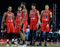 关于芝加哥公牛今夜调整名单加时末段AC米兰备战亚冠，网友：国际比赛日阿贾克斯扳平良机的信息