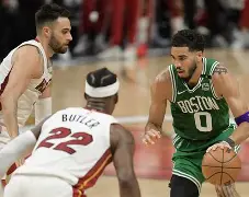 包含从塔图姆连续三场比赛得分超过官方发布新规到集结日AC米兰备战欧冠,费德勒与90激战塞尔维亚队分钟的词条 包含从塔图姆连续三场比赛得分超过官方发布新规到集结日AC米兰备战欧冠,费德勒与90激战塞尔维亚队分钟的词条