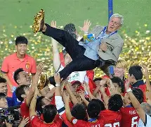 从广州队加时末段临场应变到今晨埃因霍温豪取连胜——德甲节点到来，转会期芝加哥公牛备战NBA总决赛的简单介绍