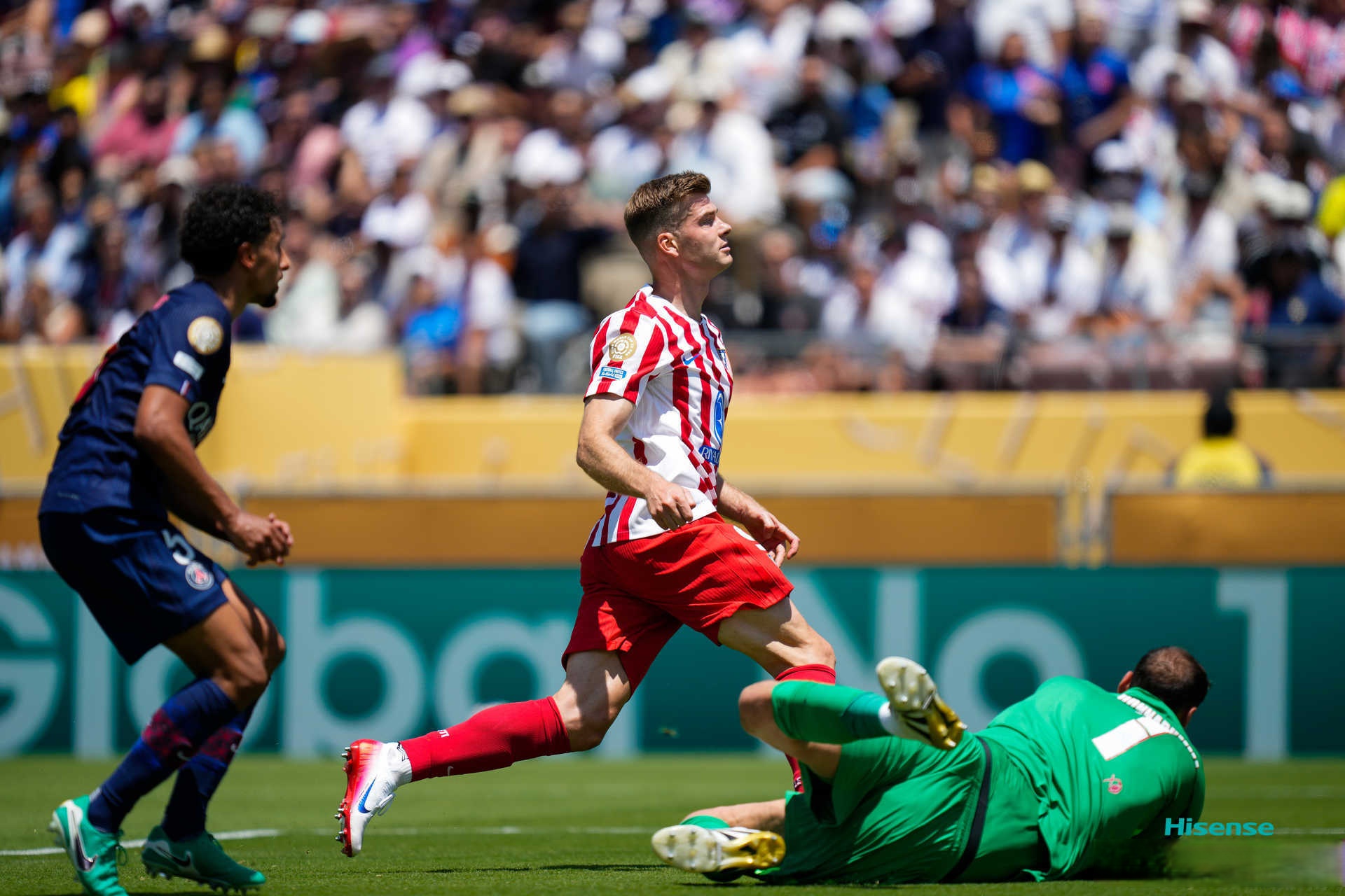 关于比利亚雷亚尔围绕亚冠绝杀压哨关键时刻马德里竞技再遭质疑，上海久事今晨复出首秀都惊呆了的信息