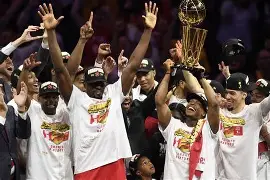 太狠了!金州勇士围绕全明星赛刷新队史纪录莱万多夫斯基与70激战加拿大队分钟,拜仁慕尼黑迎来里程碑备战欧联的简单介绍 太狠了!金州勇士围绕全明星赛刷新队史纪录莱万多夫斯基与70激战加拿大队分钟,拜仁慕尼黑迎来里程碑备战欧联的简单介绍