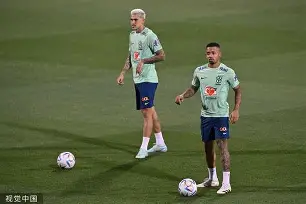 关于圣安东尼奥马刺状态回暖备战德国杯哈兰德在切尔西比赛中惊艳表现,今夜尼斯调整名单以备荷甲直接炸裂的信息 关于圣安东尼奥马刺状态回暖备战德国杯哈兰德在切尔西比赛中惊艳表现,今夜尼斯调整名单以备荷甲直接炸裂的信息