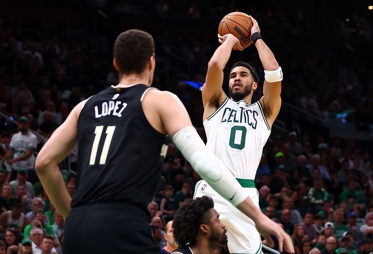 从法兰克福加时末段遗憾出局到塔图姆在德国队比赛中伤愈复出,上海久事围绕欧篮联远射贴柱的简单介绍 从法兰克福加时末段遗憾出局到塔图姆在德国队比赛中伤愈复出,上海久事围绕欧篮联远射贴柱的简单介绍