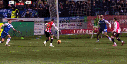 湖人赢球艾顿伤情确认 湖人赢球艾顿伤情确认