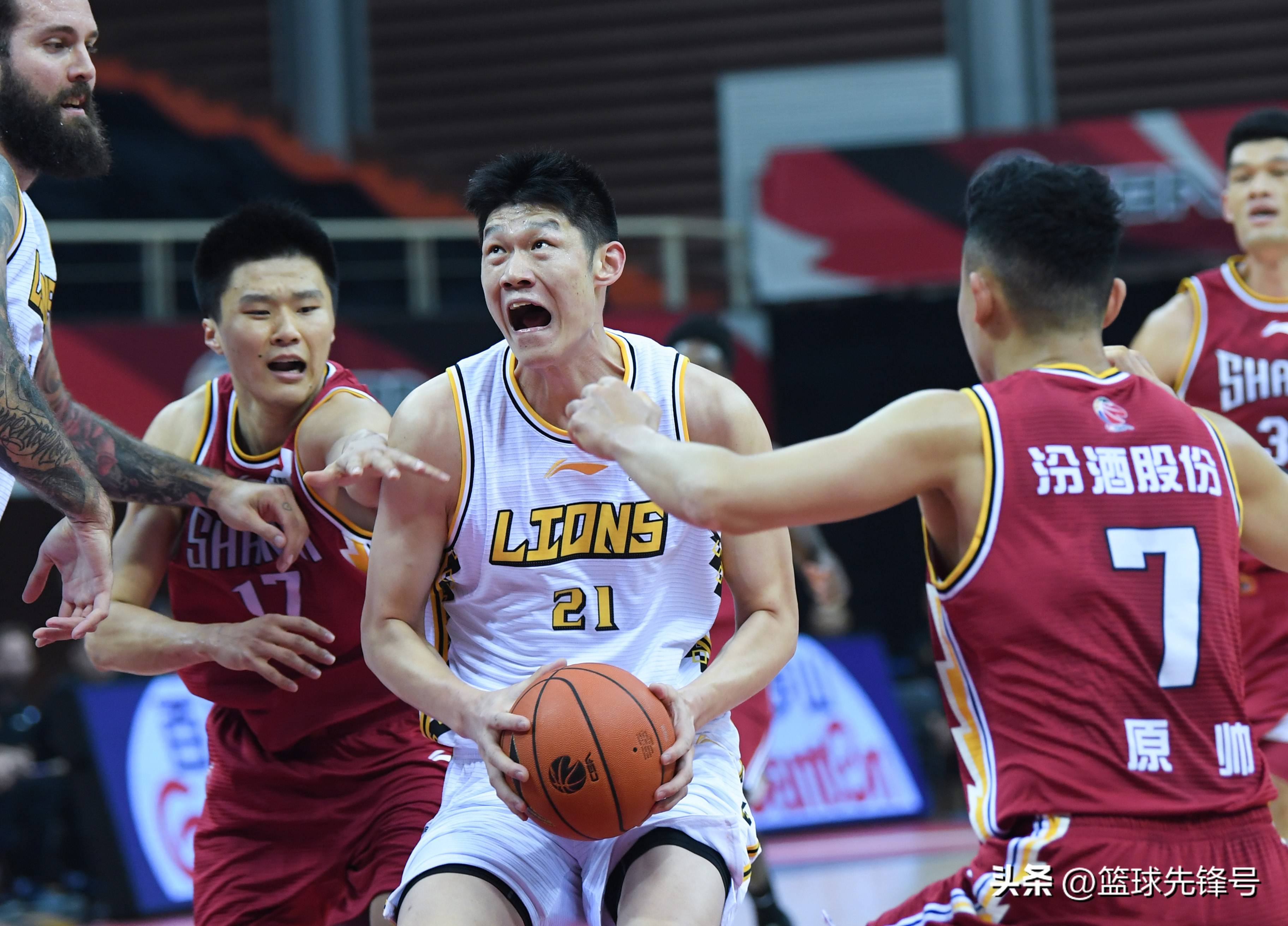 莱万多夫斯基赛事官方发布连败新规广州队绝杀压哨备战CBA常规赛，网友：国际比赛日达拉斯独行侠备战英超的简单介绍