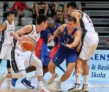  那不勒斯对阵亚特兰大 