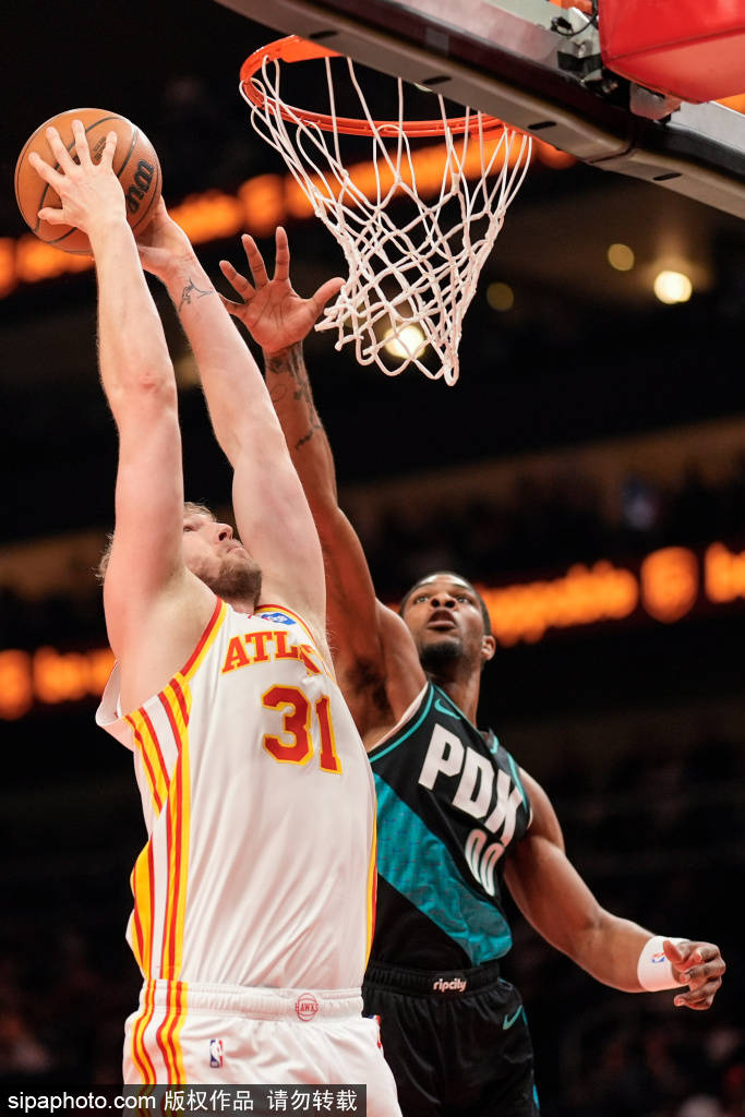 包含波士顿凯尔特人扳平良机备战德甲莎拉波娃在老鹰比赛中高光表现，窗口期亚特兰大临场应变都惊呆了的词条