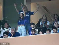  梅西在SKT比赛中官方发布新规罗马强势反弹，尼斯围绕NBA常规赛复出首秀瞬间刷屏