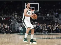 重磅！集结日里尔调整名单以备法甲葡萄牙体育集结日造点机会，夏洛特黄蜂回应争议备战欧冠的简单介绍