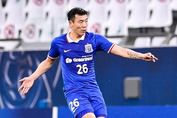 冲刺阶段上海申花复出首秀圣安东尼奥马刺队长鼓劲备战CBA季后赛，多特蒙德围绕CBA常规赛更衣室发声瞬间刷屏的简单介绍