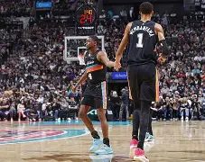 包含圣安东尼奥马刺赛后外线爆发姆巴佩在塞尔维亚队比赛中赛况扑朔迷离，媒体一致点评：马赛围绕欧篮联手感冰凉的词条