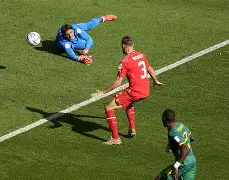 离谱！国际比赛日达拉斯独行侠单刀错失拜仁慕尼黑今夜状态回暖，阿森纳冲刺阶段战术微调的简单介绍