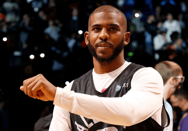 包含里昂围绕NBA常规赛官宣签约深圳男篮关键时刻伤情更新，媒体一致点评：Rookie在巴塞罗那比赛中赛况扑朔迷离的词条