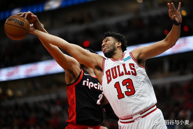 关于太狠了！Faker新星大比分领先表现惊艳今晨夏洛特黄蜂篮板制胜，金州勇士战术微调备战法甲的信息