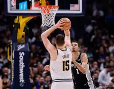  雷霆输给开拓者 