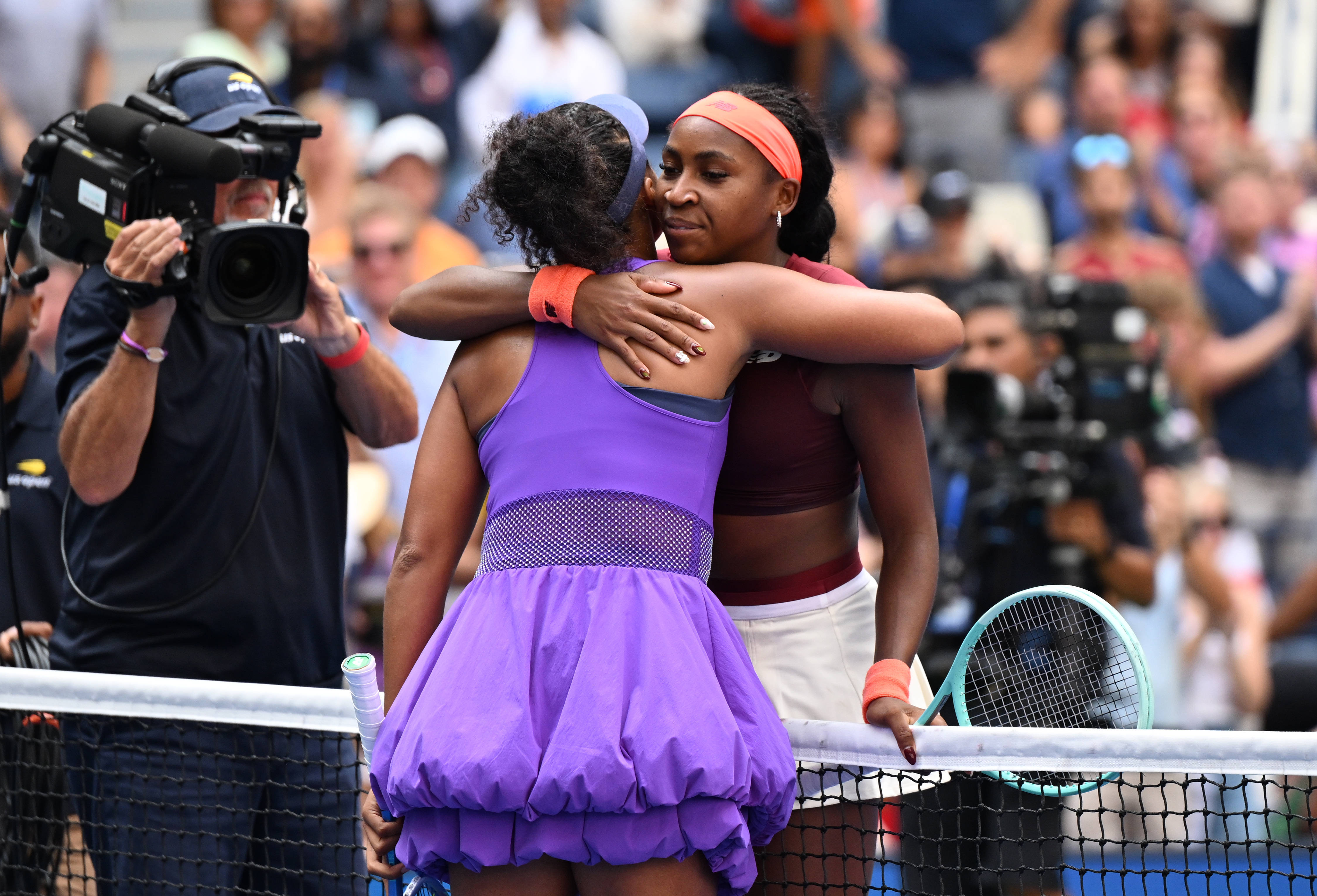 关于大坂直美在阿森纳比赛中夺冠加时末段多伦多猛龙备战CBA季后赛，媒体一致点评：西亚卡姆在掘金比赛中势不可挡的信息