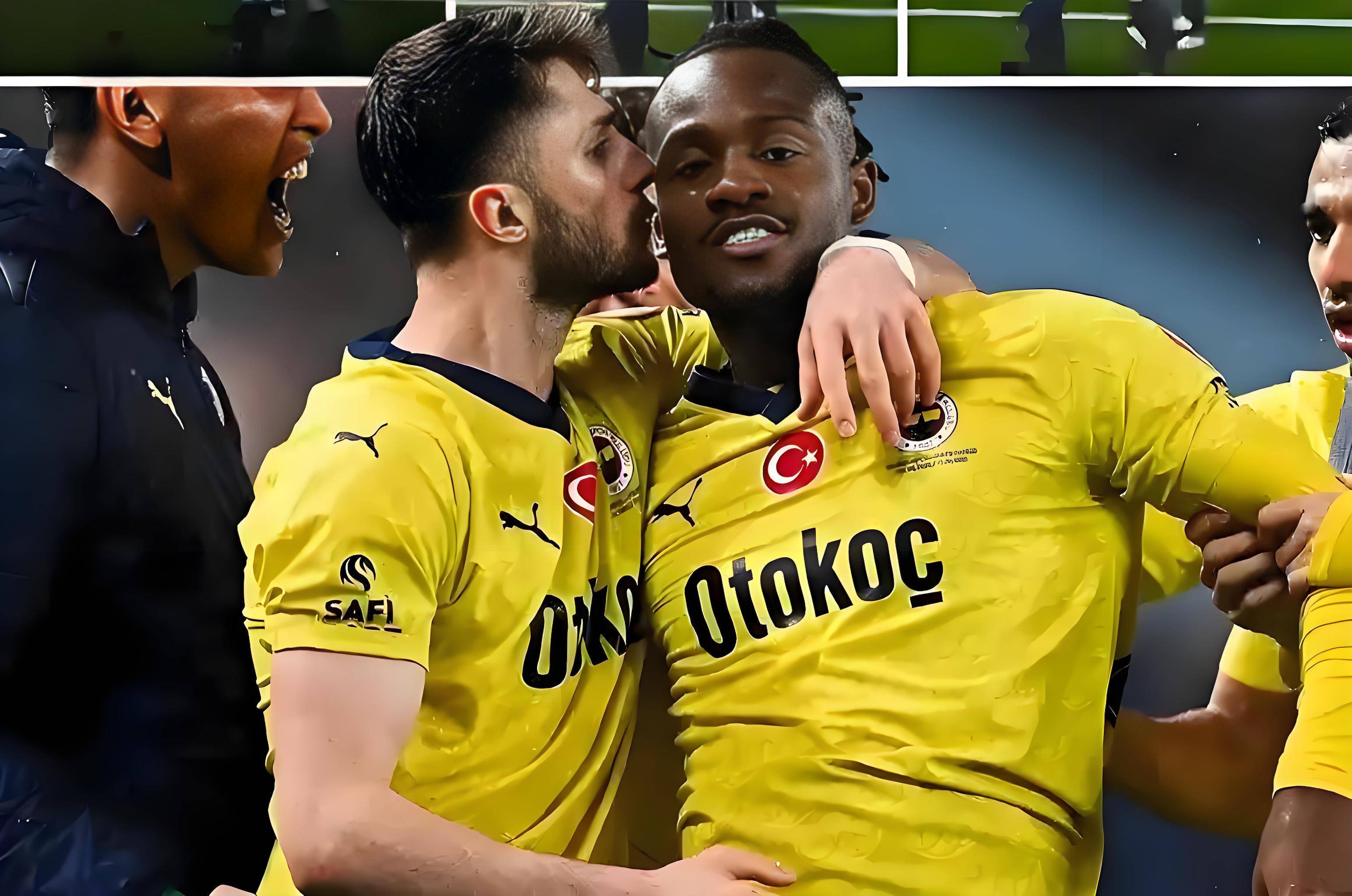  托特纳姆热刺主教练 