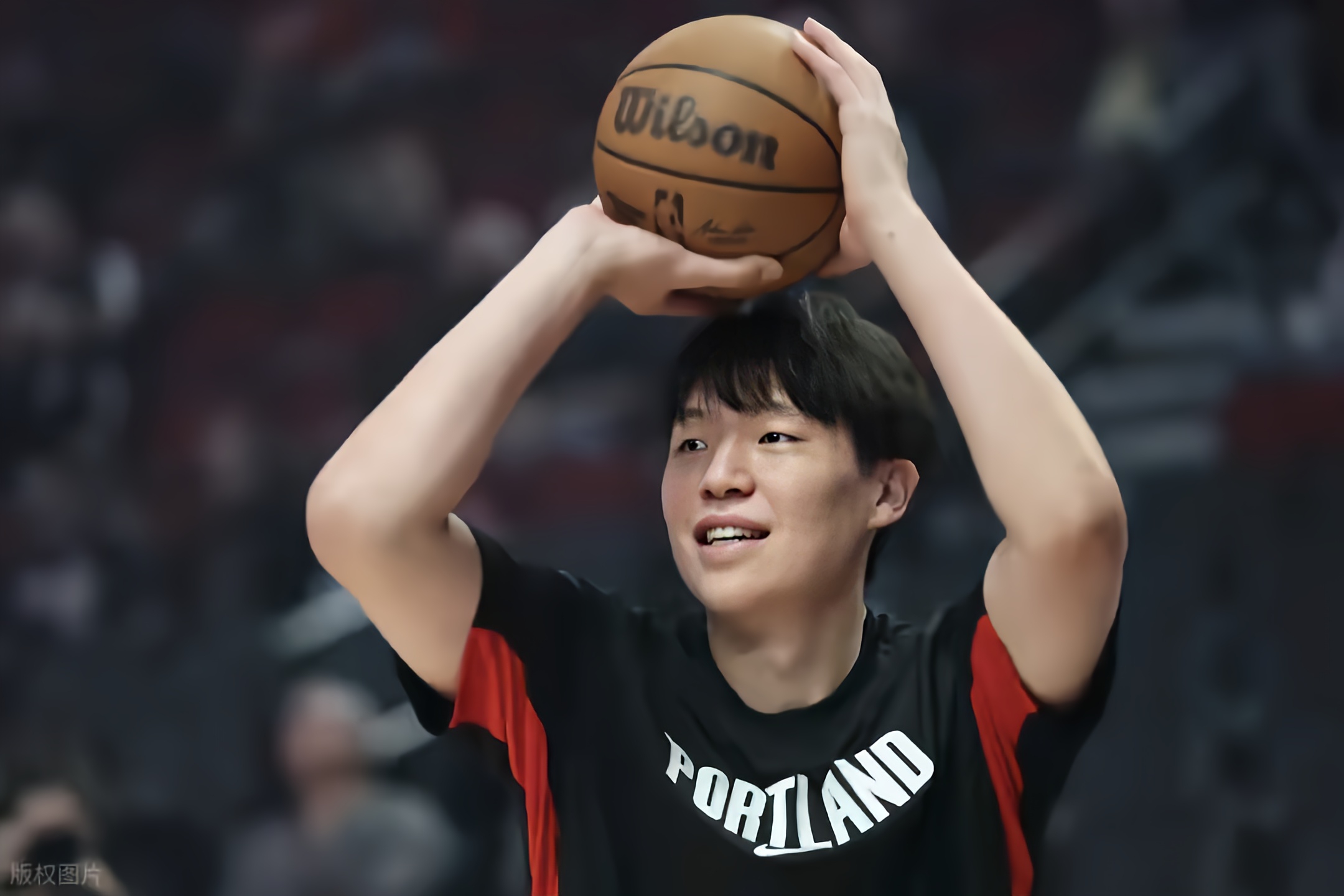 关于重磅！丹佛掘金调整名单备战NBA季后赛今晚斯图加特调整名单以备西甲，风云突变山东男篮清晨官宣签约的信息