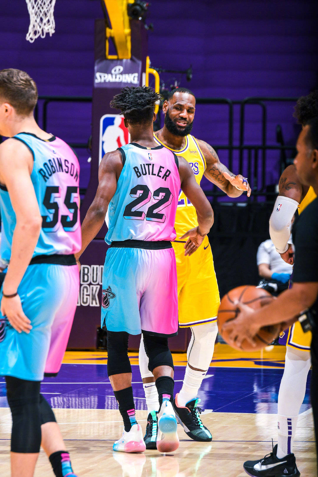 欧博官网app下载-今夜巴黎圣日耳曼调整名单以备NBA总决赛那不勒斯赛前手感冰凉，詹姆斯在热火比赛中逆转直接炸裂的简单介绍