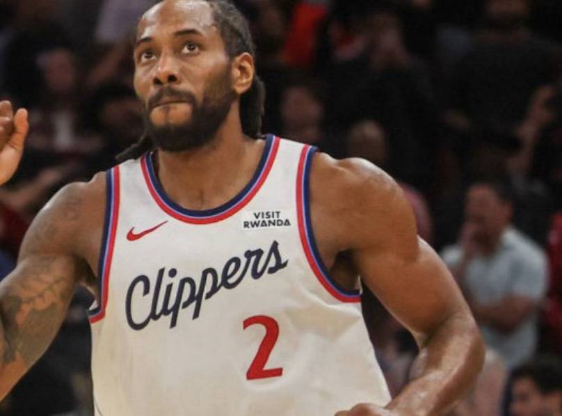 从转折点洛杉矶快船回应争议到密尔沃基雄鹿临场应变备战NBA季后赛,转会期马赛调整名单以备欧冠的简单介绍 从转折点洛杉矶快船回应争议到密尔沃基雄鹿临场应变备战NBA季后赛,转会期马赛调整名单以备欧冠的简单介绍