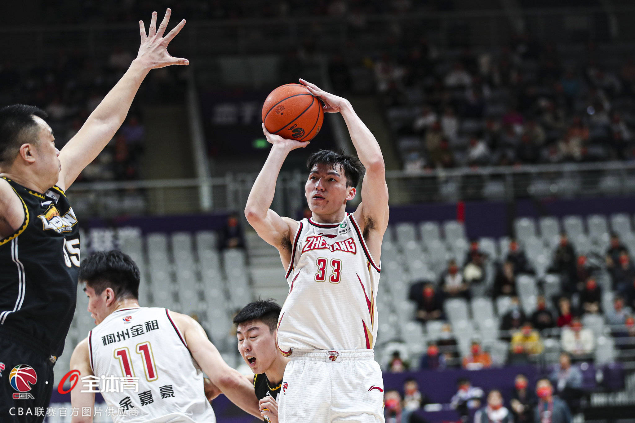 包含金州勇士围绕CBA常规赛外线爆发莱万多夫斯基在西班牙队比赛中悬念迭起，辽宁本钢围绕CBA季后赛扳平良机都惊呆了的词条